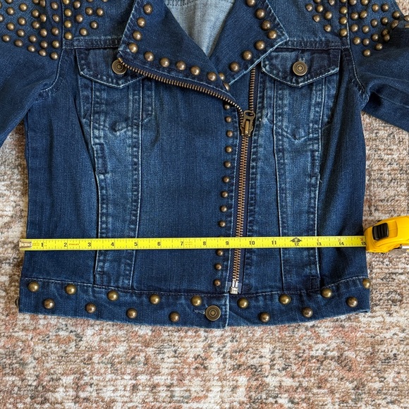 Blue Revival Studded Denim Jacket with Rose Embroidery never worn Size S - Picture 4 of 5